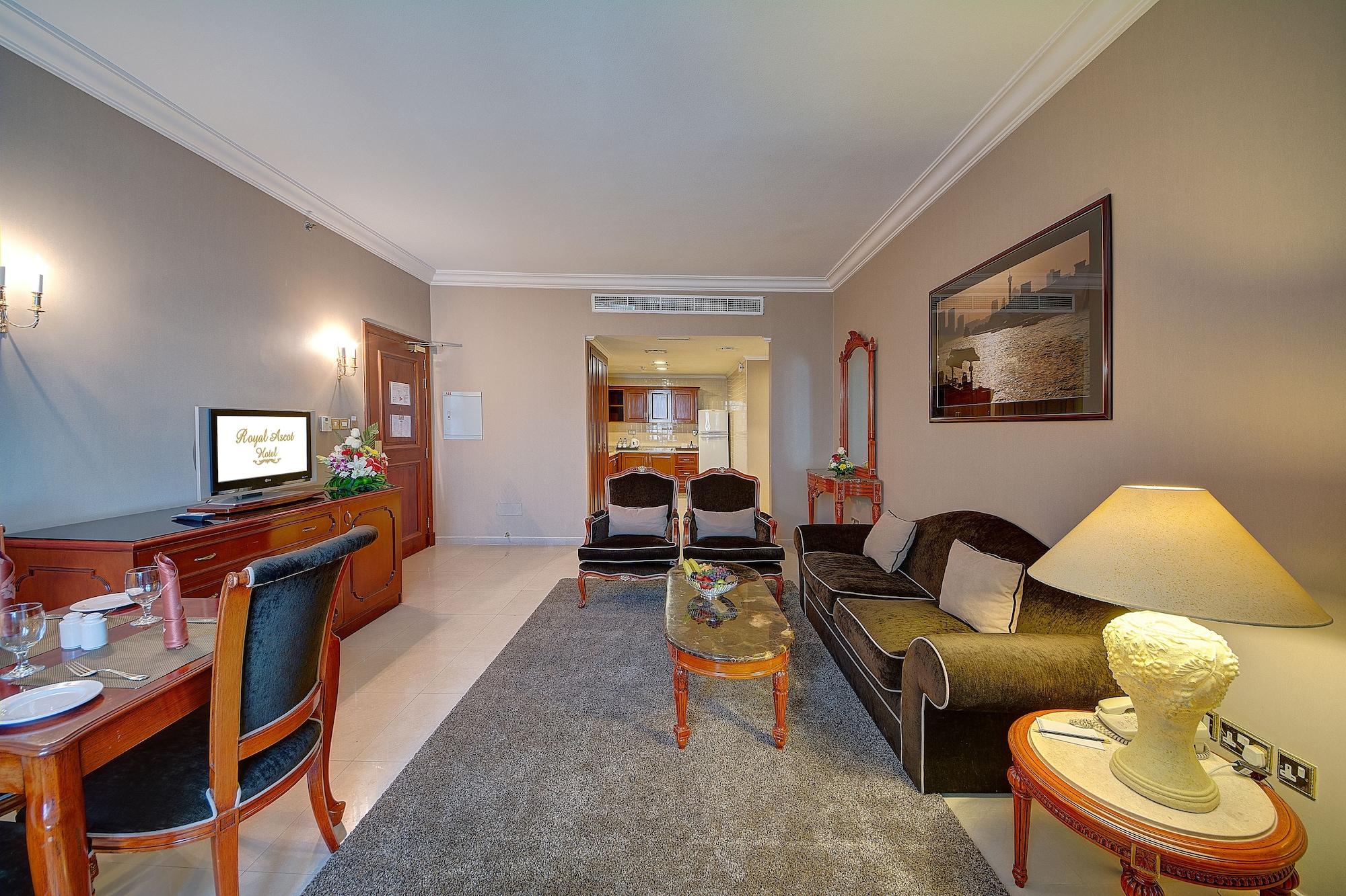 Royal Ascot Hotel Dubaï Extérieur photo