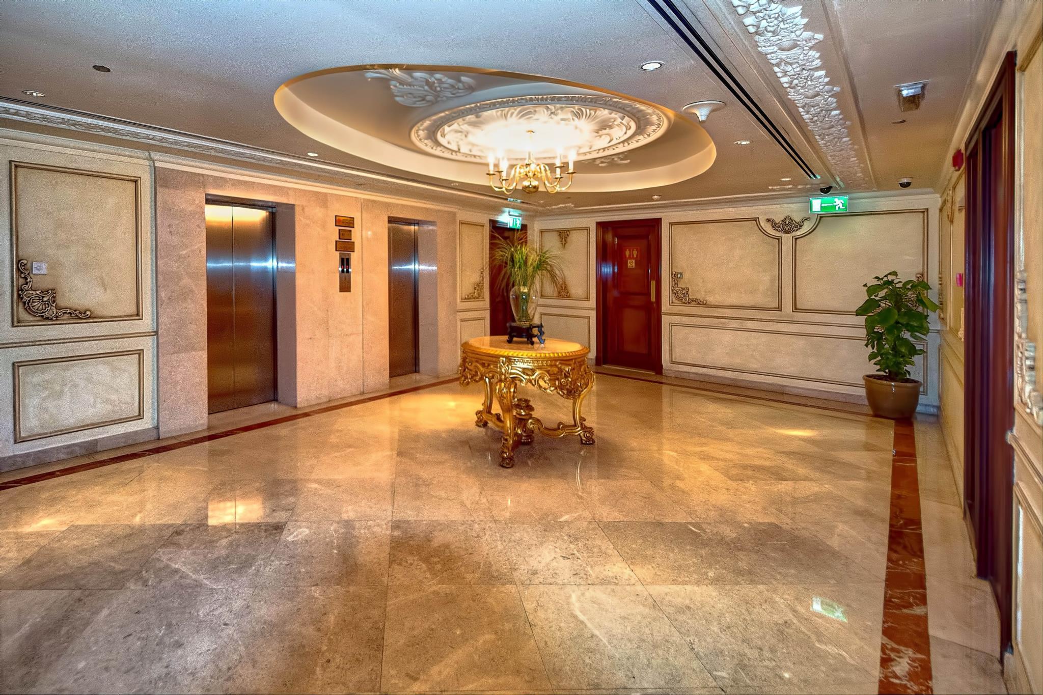 Royal Ascot Hotel Dubaï Extérieur photo